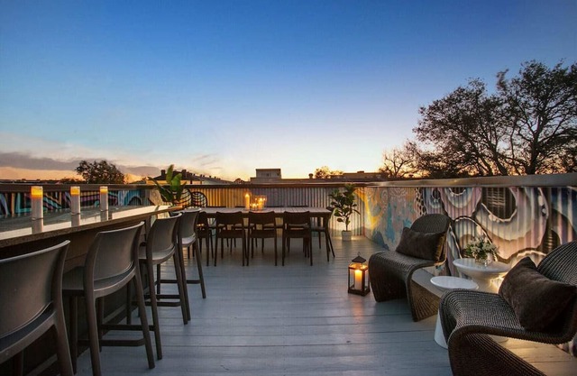 Contemporary Home | Rooftop Deck