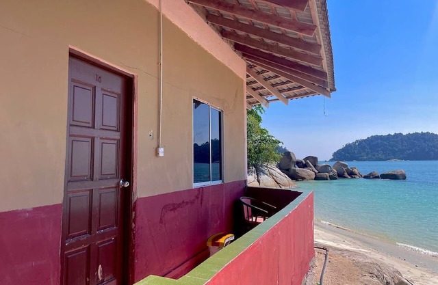 D'senja Beach Resort Teluk Nipah