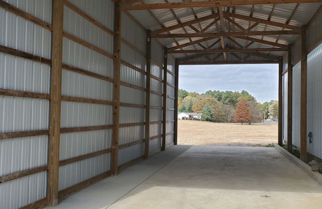 nSOUTHERN ILLINOISnFULL HOOK RV SPOT