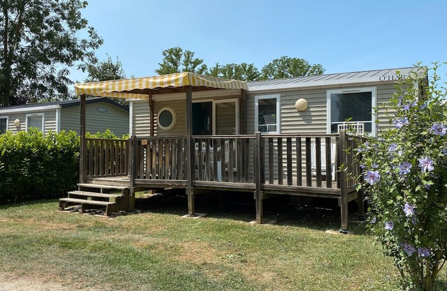 Air-conditioned Mobile Home with 3 Bedrooms - 4 Stars
