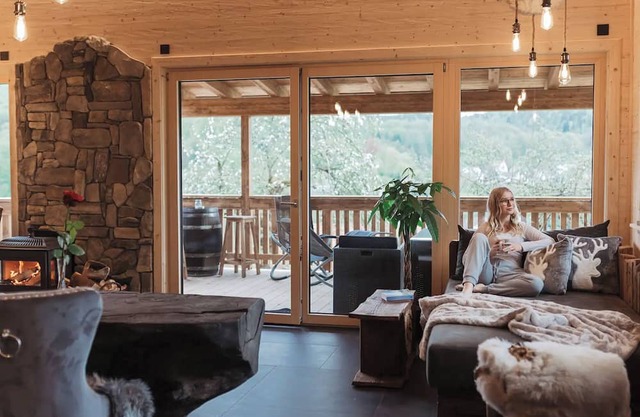 Romantic Chalet Bärenhöhle | Wellness Hideaway in Franconian Switzerland