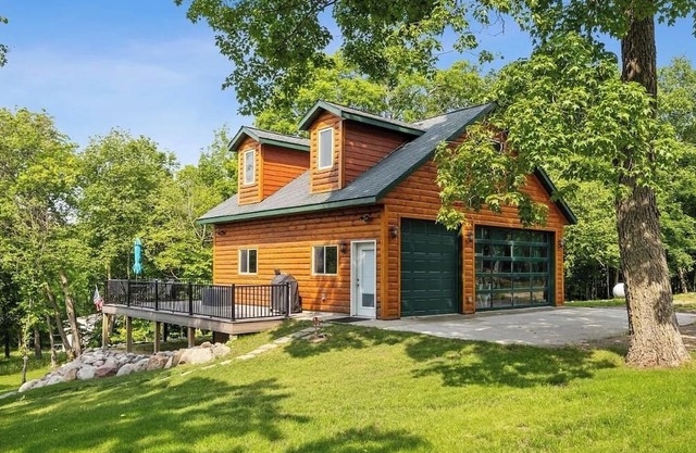 Clear Waters Cabin on Buffalo Lake - Detroit Lakes, MN - Private 1.5 Acre Escape