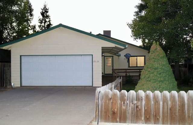 Reynolds Road Retreat