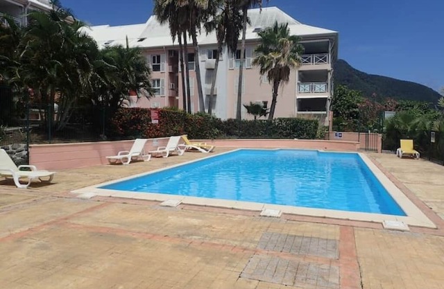 Waterfront residence with breathtaking views