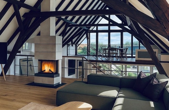 Large country house with pool & fireplace - 30 min. Leipzig.