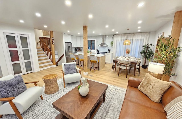 Modern Retreat near Six Flags & Naval Base