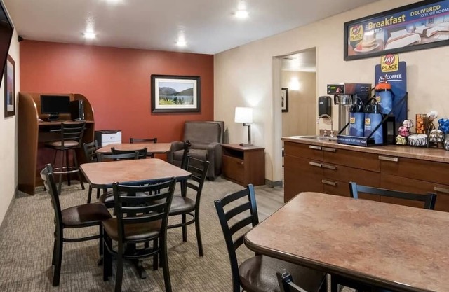 Comfortable Room Perfect for Extended Stays Near Altoona Fun Spots