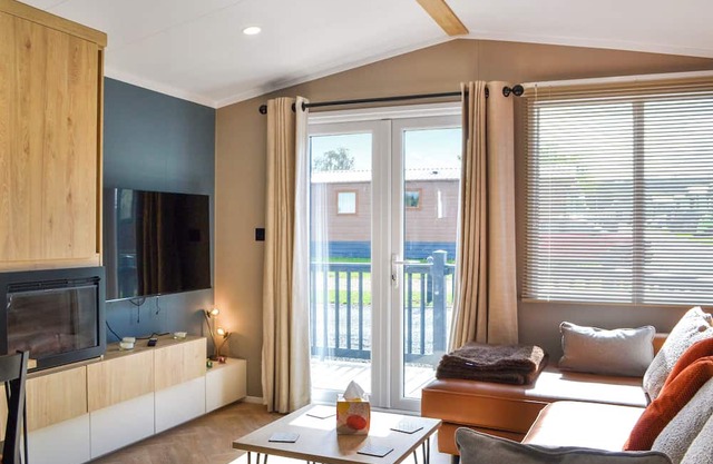 2 bedroom accommodation in East Heslerton