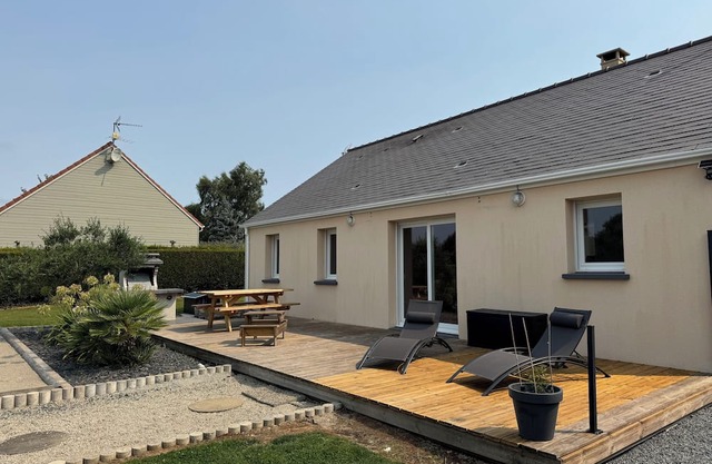 Quiet country house just a few minutes from the sea.