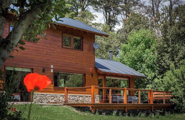 Modern, spacious house for 8 people in a native Patagonian forest