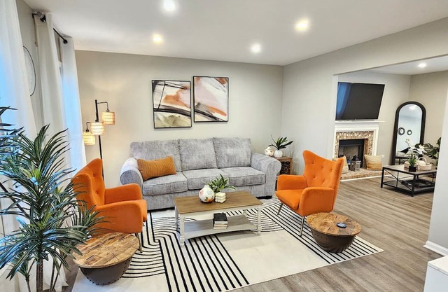 The Serenity: Elegant Large home near Six Flags. Naval Base, Casino