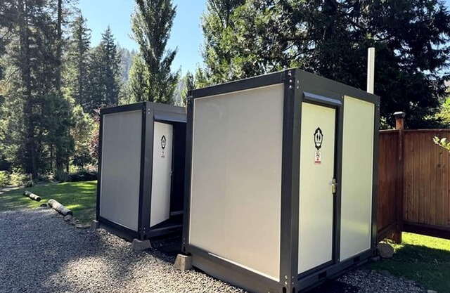 Glamping! Luxury Tent - Mountaineer, Douglas County, Oregon