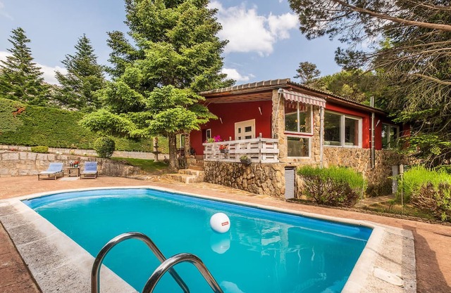 Beautiful home in Mataelpino