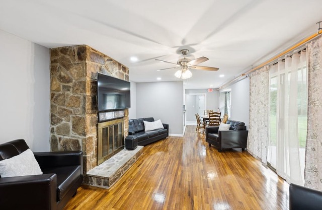 NEW! 4BR Retreat Near Christiana Mall & UD | Game Room, Patio, Golf Course View