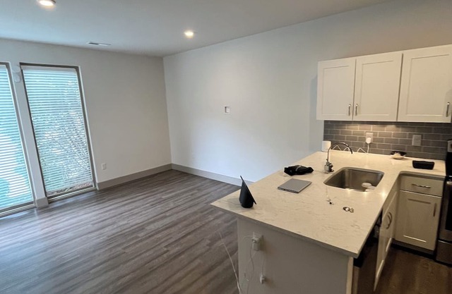 ATTN: MEANT TO BE A SHORT/LONG TERM RENTAL IN WHICH YOU CAN BRING YOUR OWN ITEMS