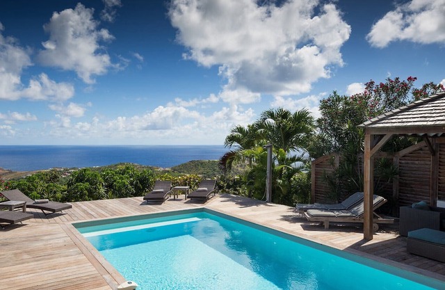 4 Bed Villa Manonjul estate in Devé, St Barths