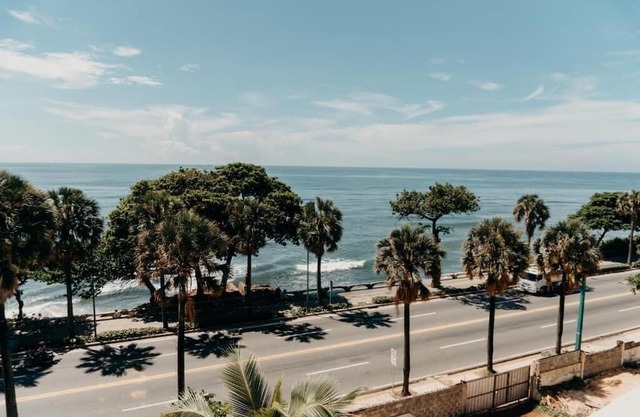 Oceanview 3-bedroom apartment in phenomenal Santo Domingo with WiFi, AC