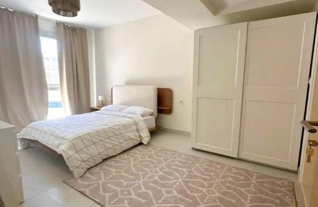 Elegant 2-BR Marina Marassi