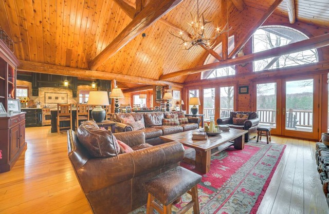 Deck + Beach Access: Lakefront Cabin in Levering!