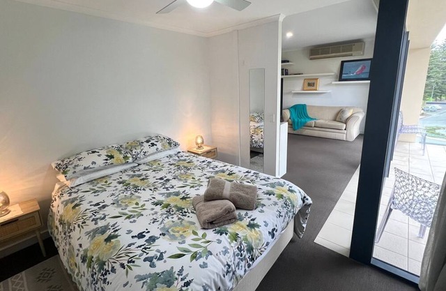The Heart of Glenelg - Long stay only