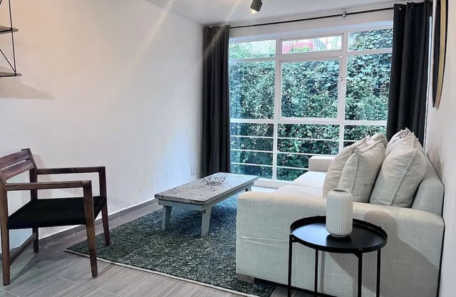 T201 - 1BDR/1BTH - One Bedroom Apartment, Sleeps 2