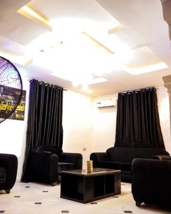 A1 Pinnacle Serviced Apartment