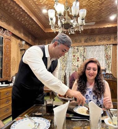 Royal Heritage Houseboats